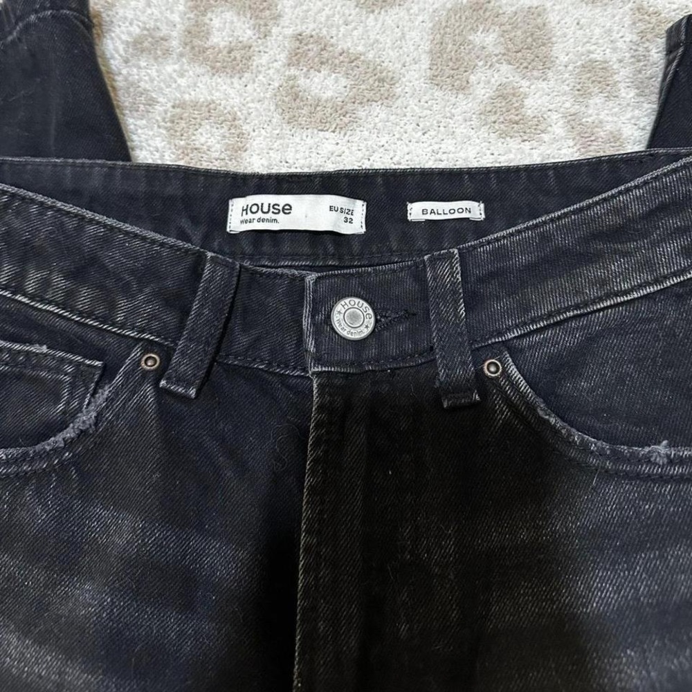 House Barrel Jeans - Picture 2 of 4